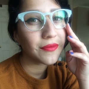 Meet your Posher, Ana